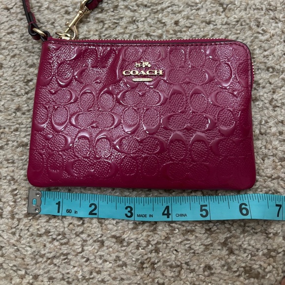 Dark Pink Zipper Coach Wristlet | minimal | minimalism | dainty | feminine - Picture 2 of 6